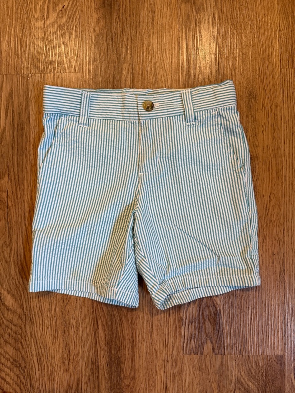 Kids Seersucker Striped Shorts - green!